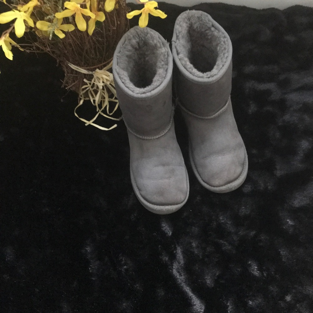 Ugg